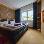 Neyland Apartman *